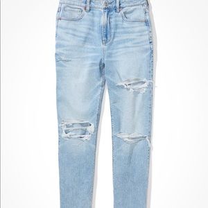AMERICAN EAGLE MOM JEANS 💙